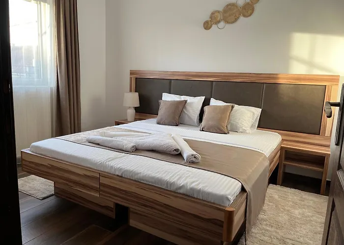 Airport Sky Apartments Lux